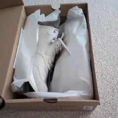 値下げASICS ワイドスニーカー ライトグレー 新品