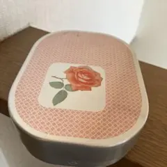 昭和レトロなお弁当箱