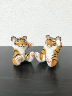 羊毛フェルト　可愛いタイガー(虎)　2体人形