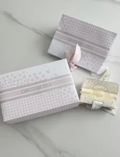 ディオールCHRISTIAN DIOR ギフトボックス 中型
