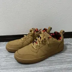 NIKE スニーカー　ベージュ黒赤チェック柄