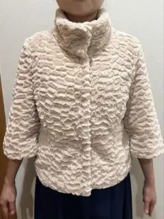 ベージュ ファー風ショートジャケットのサムネイル