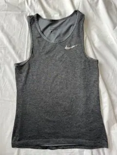 Nike DRI-FIT グレー タンクトップ