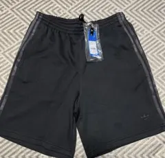 新品 アディダス オリジナルス ショートパンツ 2XL