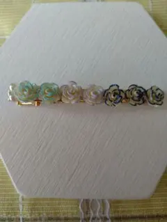 ブルー系ばらの細いヘアクリップ