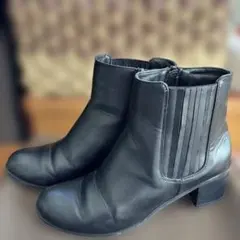 サイドゴアレザーブーツ ブラック 中ヒール