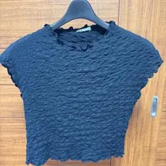 ZARA ブラック フリル付きショート丈トップス