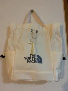 値下げします。THE NORTH FACE 巾着型 2WAYバッグ ホワイトのサムネイル