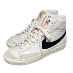 ほぼ新品⭐︎NIKE ハイカットスニーカー　ホワイト