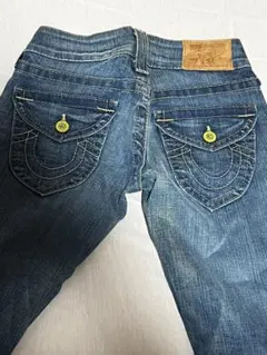 トゥルーレリジョン　デニム　ブーツカット　23インチ　ステッチ