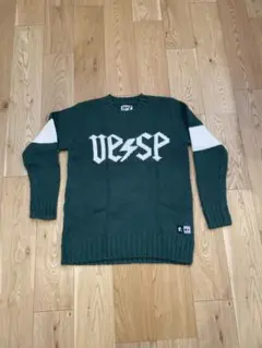 VESSP 緑色 ニットセーター