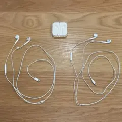 Apple 純正イヤフォン　2本セット　lightning 一本右側断線あり