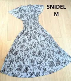 ✨未使用級✨ SNIDEL フレアー ワンピース M 花柄 春ワンピ プリーツ
