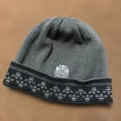 美品　adabatリバーシブル　ニット帽