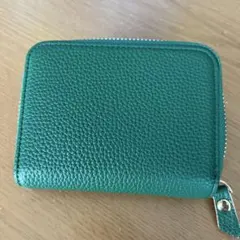 【新品未使用】二つ折り財布のサムネイル