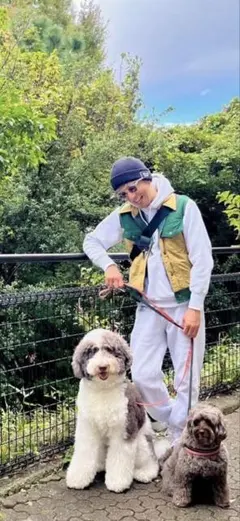 Item thumbnail for item 6b3848c4-59b5-4149-bd5e-1d9c0c9f7e3e