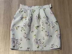 【美品】Lilidia リリディア 花柄 刺繍 ミニ丈タイトスカート