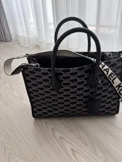 MICHAEL KORS MKロゴトートバッグ！ストラップ付き　美品