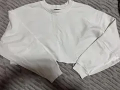 Bershka ショート丈 トレーナーのサムネイル