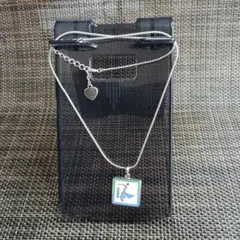 スクエア型ペンダント ネックレス