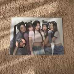 【未開封】LE SSERAFIM コラボカフェクリアファイル　ウンチェ缶バッチ