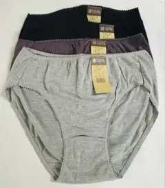 Item thumbnail for item a2b1ffb4-dc29-48b6-8bc1-480e645750f6