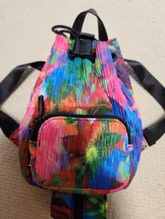 Desigual カラフル花柄バックパック　　新品のサムネイル