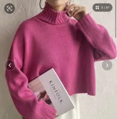 タートルネック長袖ボリュームスリーブショート丈バルキーニットプルオーバー