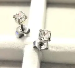 【ピアスおまとめ買いで割引します】クリスタルスタッドピアス シルバー