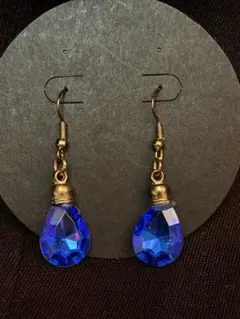 雫型 キラキラピアス アクセサリー ハンドメイド①