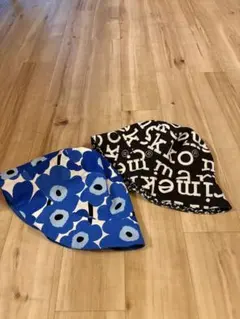 マリメッコ柄のリバーシブル帽　２点