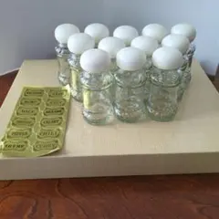 新品　ガラス製　スパイスボトル　調味料入れ　12個セット