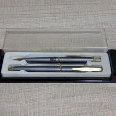 新品】PILOT ボールペンGRANCE2本セット ペンケース付き - メルカリ
