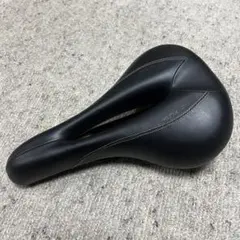 DONNA GEL FLOW 女性用スポーツサドル ドンナ セライタリアのサムネイル