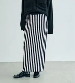 LEPSIM 12ゲージアソートニットナロースカート　美品！