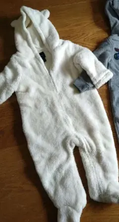 もこもこロンパース　上着　白のみ