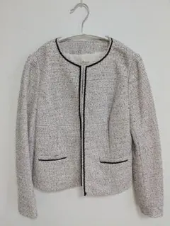 Krone ノーカラーツイードジャケット