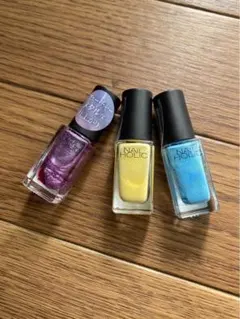 コーセー ネイルホリツク 新品☆3本セットのサムネイル
