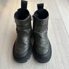 ZARAショートブーツ　18.5cm
