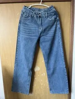 デニムパンツ