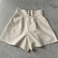 ベージュ ショートパンツ INGNI