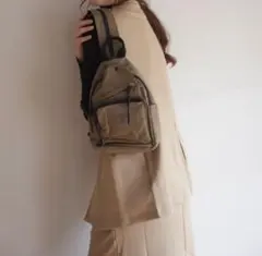 GUDIKA ボディバックとBonbecill noir グレー 長袖ニット