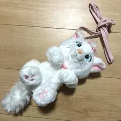 ディズニーリゾート　マリーちゃん　ぬいぐるみストラップ付きポーチ