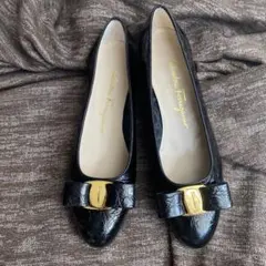 【美品】Salvatore Ferragamo リボンパンプス