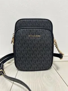 【美品】MICHAEL KORS 黒ショルダーバッグ