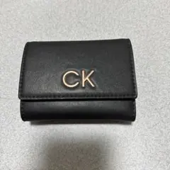 CK ブラック 三つ折り財布