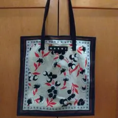 Item thumbnail for item ad4c7174-bf3b-4fae-a00b-173feb981719