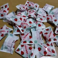 サクマ　いちごみるく　キャンディ　26個入り　アミューズメントお菓子♪