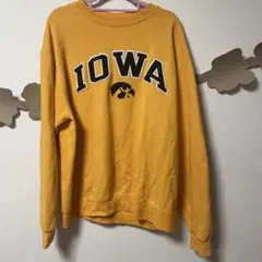 Champion Iowa大学ロゴ スウェット　刺繍ロゴ Lサイズ　チャンピオン