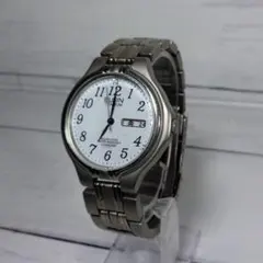 シンプル白 ELGIN 天然ダイヤ チタン採用 ソーラードライブ 動作〇程度〇のサムネイル